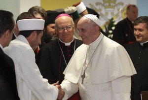 Pope Francis greets Muslim representative in Albania
