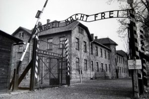 pic%5CA%5CU%5CAuschwitz concentration camp gate